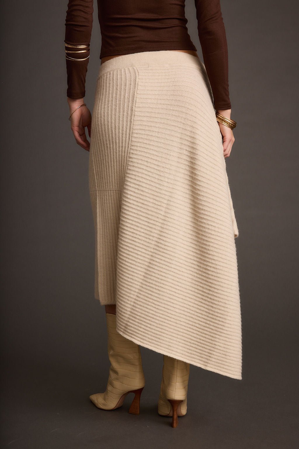 Mod Cream Asymmetrical Skirt - Image 3